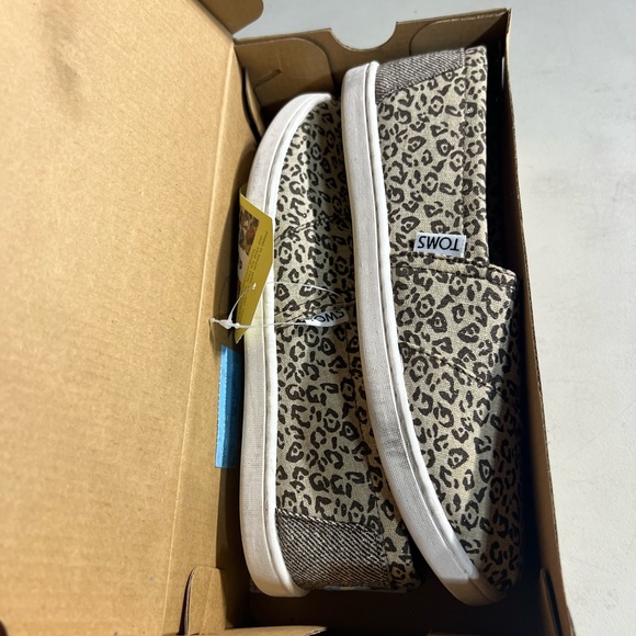 Tom’s Slides Flats Youth Leopard 🐆 Animal Print - Picture 2 of 3